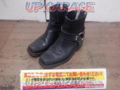 OAYOTE
Leather boots