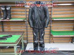 SPOON
Leather mesh racing suit
Size unknown
MFJ Certified