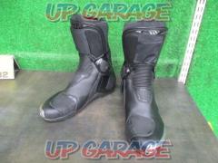 DAYNESE Racing Boots
Size 26.5cm