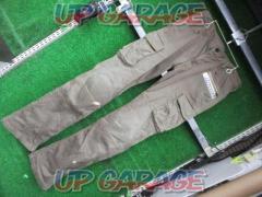 HYOD
D3O
Cargo pants
31 inches