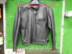 Rookie
LeathersSingle riders leather jacket
Size L