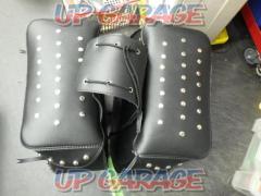 Unknown manufacturer saddlebags, left and right set