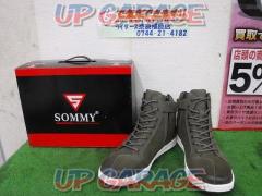 SOMMY
Riding shoes