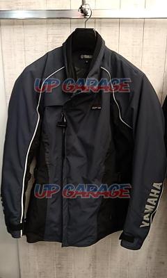 Size: 3L
Yamaha
Winter jacket (zipper missing)
