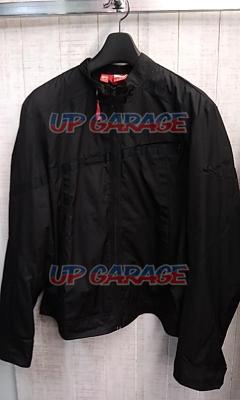 Size: XL (US)
DUCATI
Nylon jacket