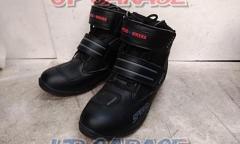 Size: 44 (equivalent to 28.5 cm)
speed
bikers
Riding shoes