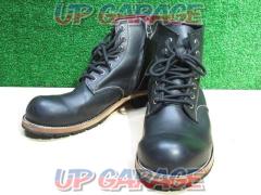 Beauty products
Size 25.5cm
Leather boots
buggy