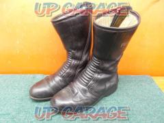 Size: Unknown
RSD
Leather boots