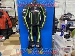 BERIK
Separate racing suit
Size: L
