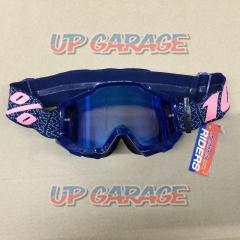 100% (One Hundred)
Off-road goggles