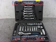 Unknown Manufacturer
Inch toolset