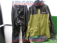 Size 4L
Y's Gear
AQUA
CRUISE
Rain suit
Top and bottom set
