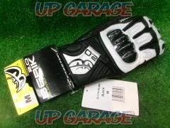 Size M
BERIK
SHORT Gloves
G-175105-BK
Unused item
