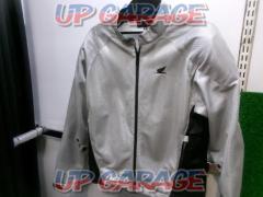 Size M
HONDA
0SYTH-33K
Air-through UV jacket
Platinum