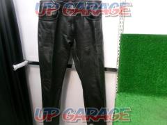 Size 3L
MOTO
FIELD
Leather pants
black
Cowhide