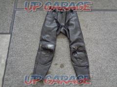KUSHITANI
Leather pants
black
L / 3W size
