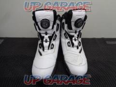 KUSHITANI
K-4565
ADONE
SHOESAdone Shoes
white
26.0cm