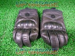 RIDEZ Short Leather Gloves
black
Size: L