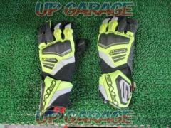 FIVETFX1
GTX
GORE-TEX Touring Gloves
GREY/FLUO
YELLOW
Size: S
