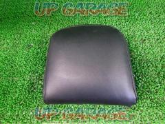 Harley-Davidson passenger backrest pad
Midsize
Smooth Black Vinyl
Product code: 52300560