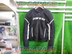 DAINESE AIR
FRAME
D1
TEX jacket
Size: 48 (M size equivalent)