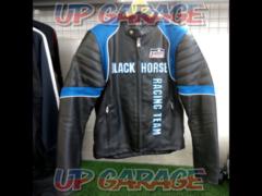 Size M
KADOYA
BLACK
HORSE
Mesh jacket