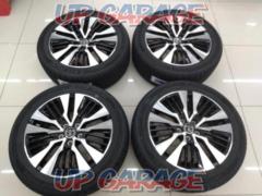Toyota original (TOYOTA)
30 series Alphard Vellfire
Late cutting wheel
+
Laufen
G
FIT
as-01
LH02 Tire with label, unused