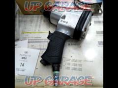 STRAIGHT
Air impact wrench