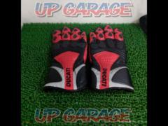 Size: XL
DUCATI
Leather Gloves