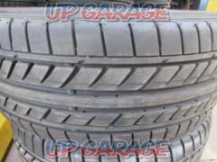 ※ 2 tires only
GOODYEAR
EAGLE
LS
exe
(X05122)
