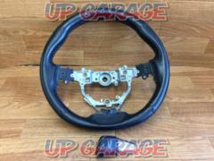 Toyota genuine
Leather steering wheel
[Vitz
Used on 130 series