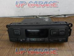 NISSAN
Air conditioner switch
