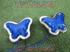 Unknown Manufacturer
Butterfly-shaped side marker