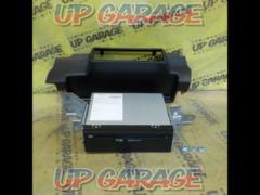 TOYOTA
For display audio
CD / DVD deck
