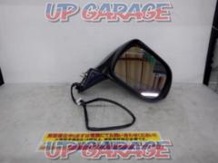 Right side only TOYOTA genuine
Door mirror
