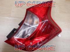 Right only
NISSAN
Genuine tail lamp
Note
E12
Previous period