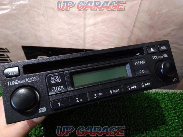 Wakeari
Mitsubishi genuine
U235
CD tuner
Sold as is because operation has not been checked.-03