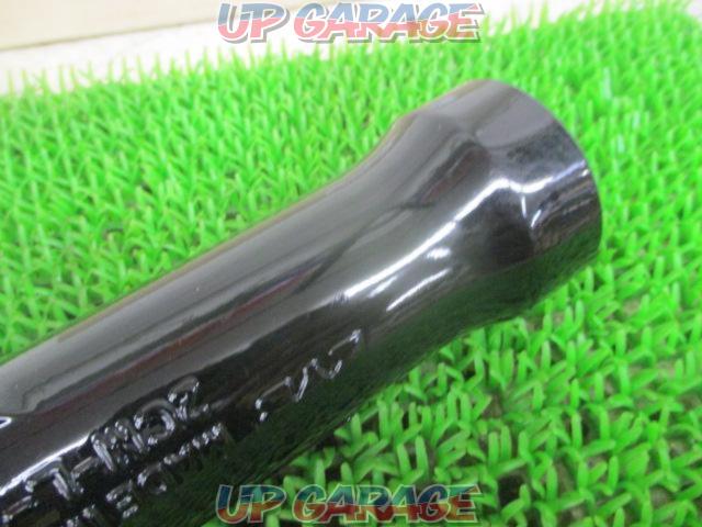 YAMAHA
Genuine fork (outer only)
for Tricity-05