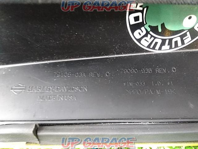 HARLEYDAVIDSON
Genuine pannier case lid/side back cover
Right and left
FLHR-06