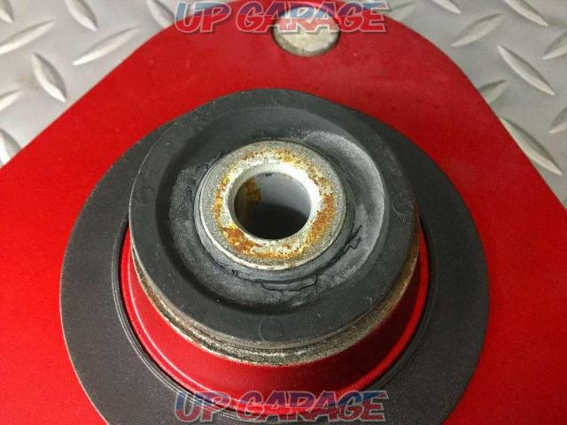 BLITZ
DAMPER
ZZ-R
Front upper mount only
Remove from 30 series Alphard-06