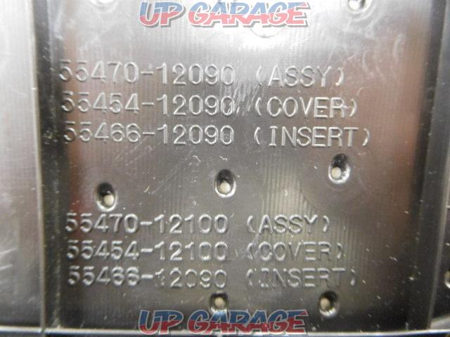 RW2404-703
TOYOTA genuine
Dashboard panel-03