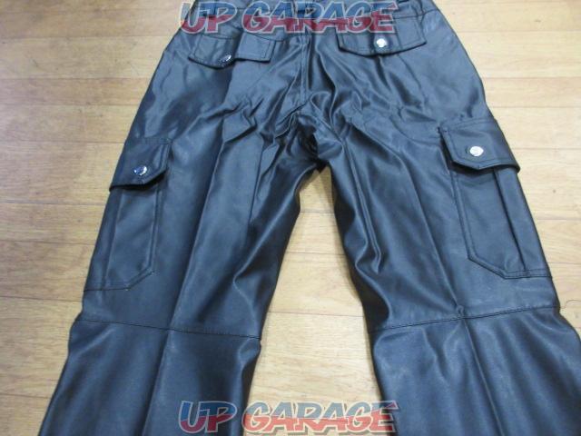 Manufacturer unknown fake leather pants
S size-09