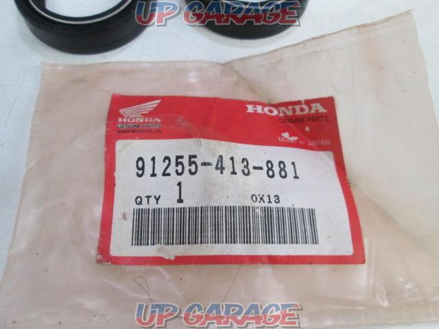 HONDA (Honda)
Fork oil seals
92155-413-881
Two-02