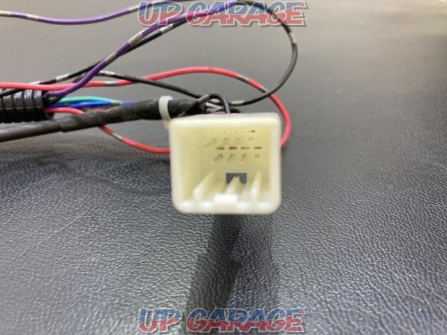 Data systems
Rear camera connection adapter
For Honda (normal view fixed model)
RCA013H-03