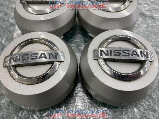 Nissan genuine
Center cap
Four-03
