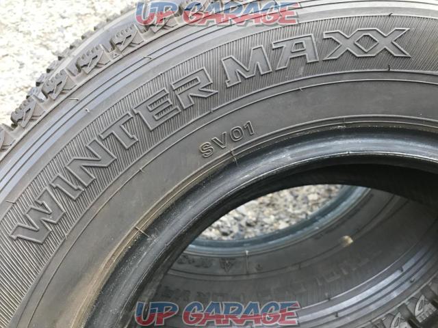 DUNLOP
WINTERMAXX
SV01
Studless tire 4 pcs set-07