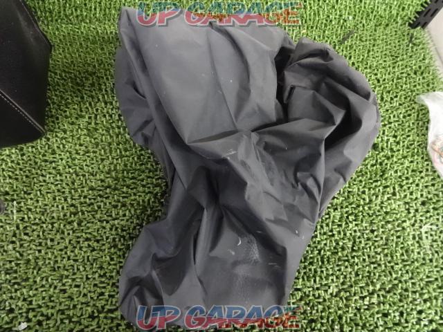 Unknown Manufacturer
Side bag
Size: width 32cm height 29cm depth 12cm-06