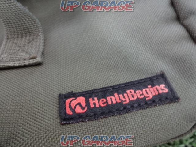 Henry Begins
DHS-13
green
Side bag
MIL
10L
Size: Width 350mm Height 280mm Depth 100mm-05