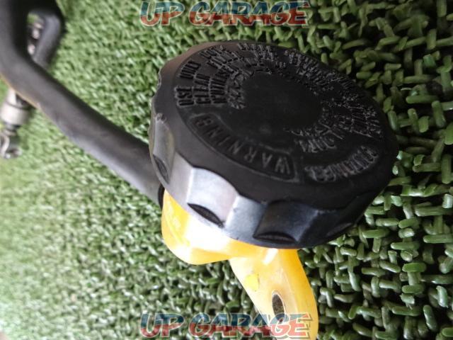 Nissin brake caliper
CBR1100XX
Super Blackbird (year unknown) removal-03