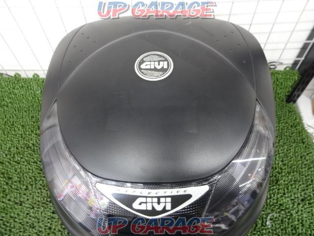 GIVI product number: E30TN2
Carrier box
Size: Depth x Width x Height: 400 x 410 x 300 mm-05